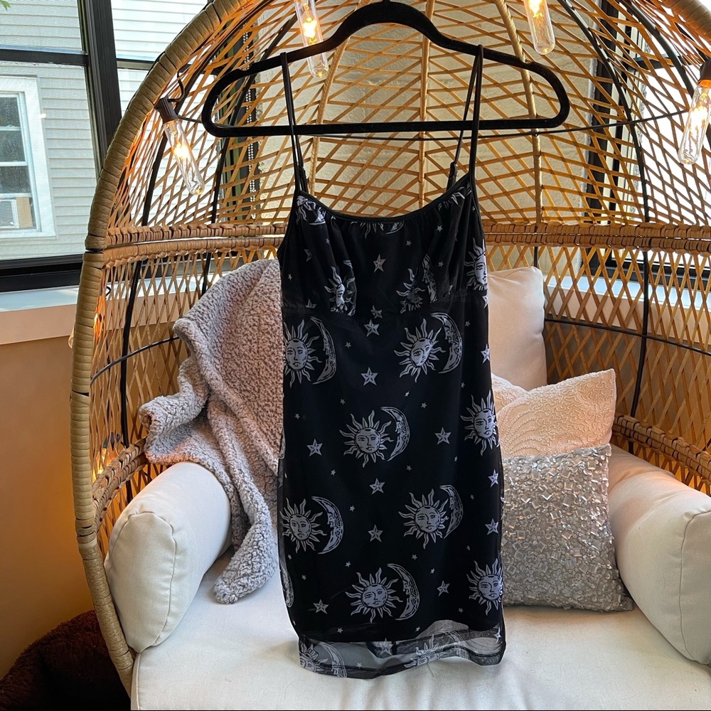 NWOT - Princess Polly Mini Dress - Sun & Moon